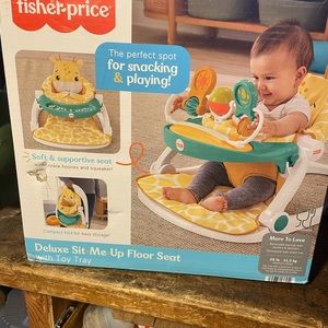 Fisher-Price Sit-Me-Up Floor Seat Portable Infant Chair with Tray and Toy Bar